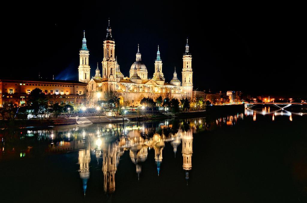 Casa de Mercado Zaragoza Exterior foto